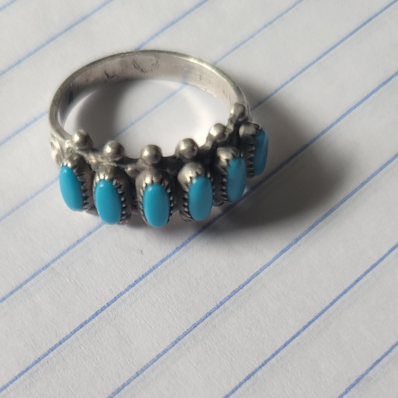 Jewelry - Woman's ring
